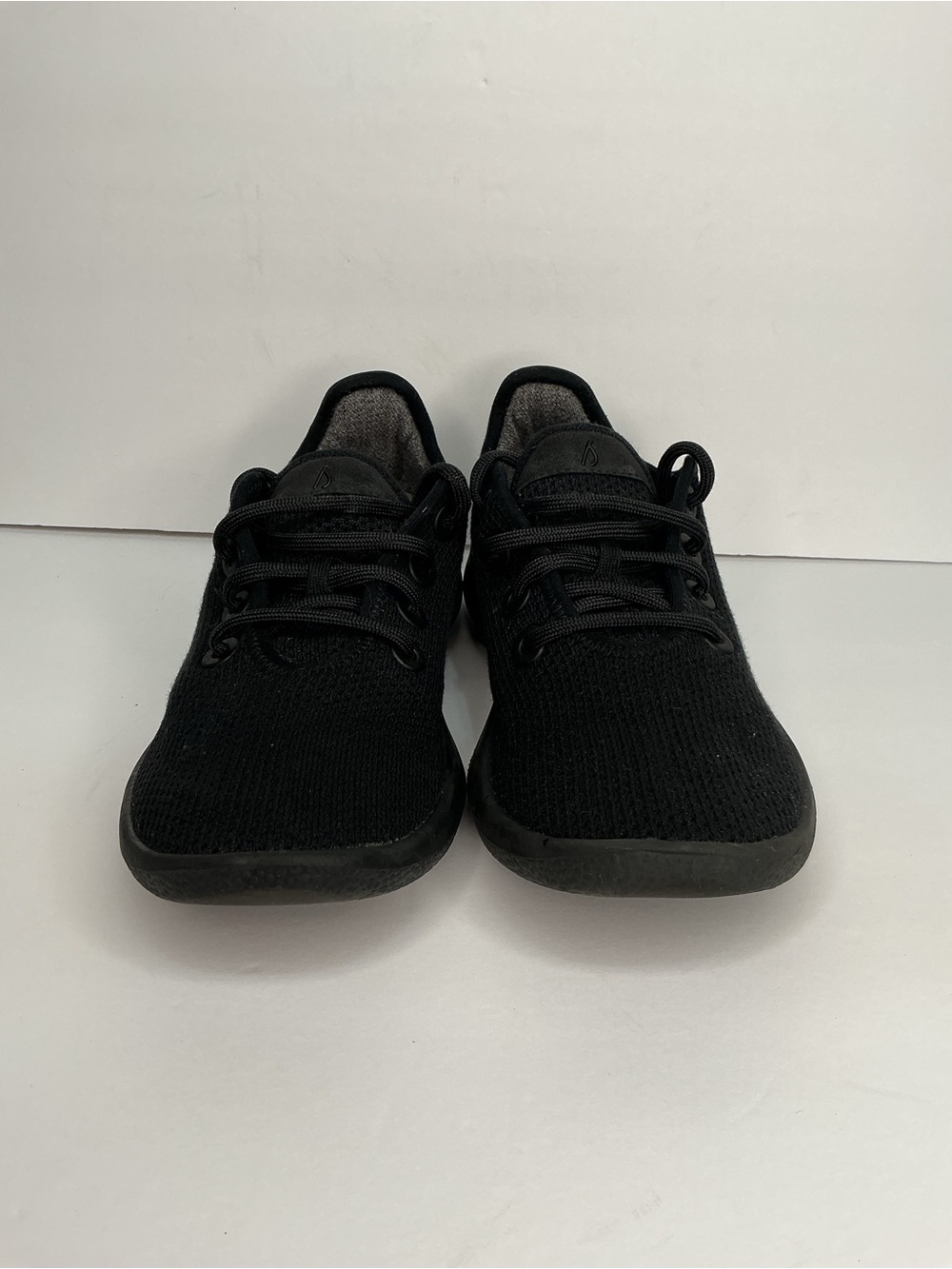 Allbirds Tree Runners Women’s 9 Black Wool Knit Sneakers - Picture 3 of 5